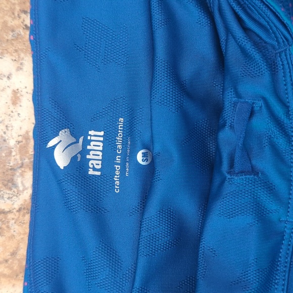 S Run Rabbit Shorts - Picture 2 of 5